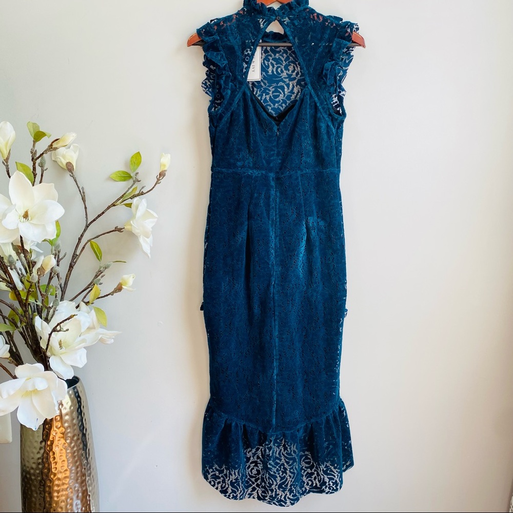 Hope & Ivy velvet lace ruffles midi dress - Picture 3 of 10